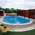 Apartmán In With Terrace, Air Conditioning, Wifi, Washing Machine 4773-4