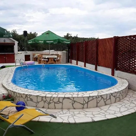 Apartment In With Terrace, Air Conditioning, Wifi, Washing Machine 4773-4