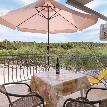 In With Terrace, Air Conditioning, Wifi, Washing Machine 4773-4 Appartement