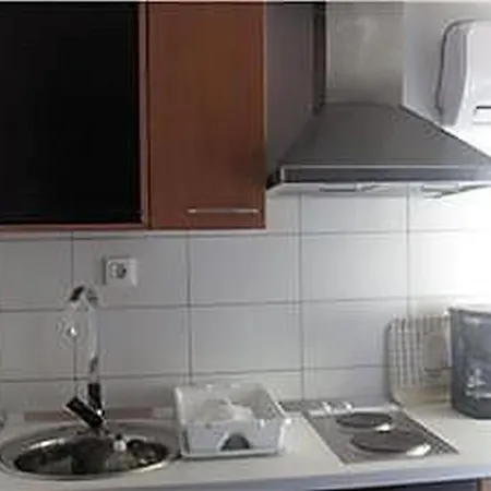 Appartement In With Terrace, Air Conditioning, Wifi, Washing Machine 4773-4 Ražanj