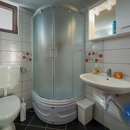 Appartement In With Terrace, Air Conditioning, Wifi, Washing Machine 4773-4 *
