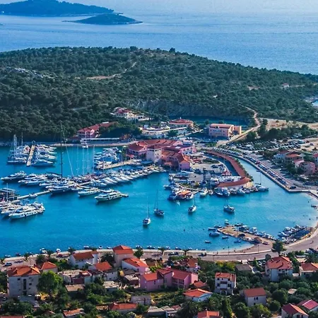 Apartman In With Terrace, Air Conditioning, Wifi, Washing Machine 4773-4 *