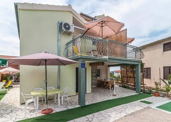 In With Terrace, Air Conditioning, Wifi, Washing Machine 4773-4 Ražanj