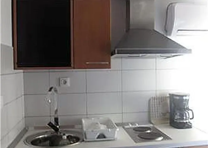 Daire In With Terrace, Air Conditioning, Wifi, Washing Machine 4773-4 Ražanj