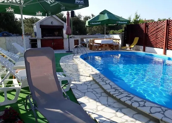 In With Terrace, Air Conditioning, Wifi, Washing Machine 4773-4 Apartman