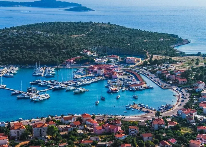 Apartman In With Terrace, Air Conditioning, Wifi, Washing Machine 4773-4 *